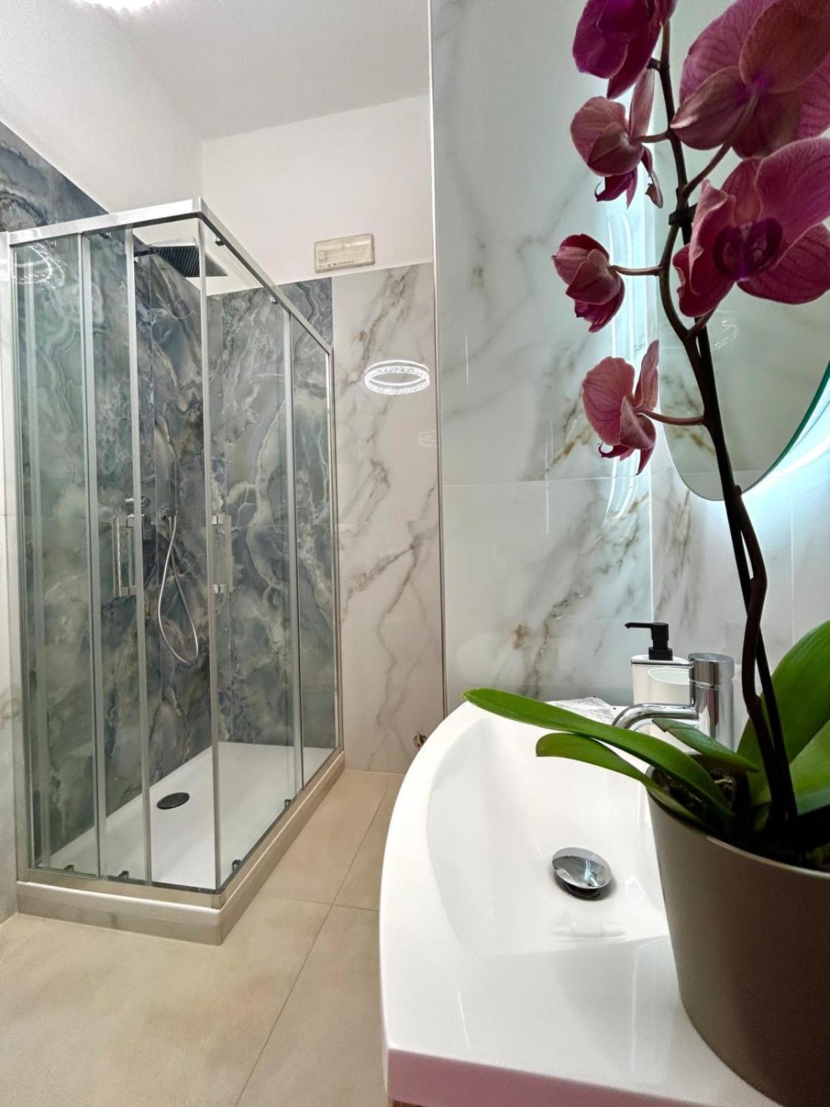 Sea Pearl Luxury Rooms La Spezia Exterior photo